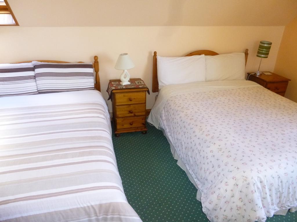 Ferryview B&B V23 X577 Cahersiveen Bilik gambar